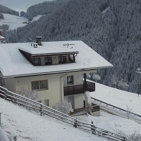 Haus Tasser San Lorenzo di Sebato Bagian luar foto