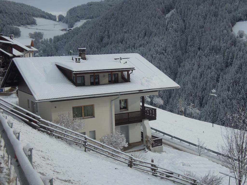 Haus Tasser San Lorenzo di Sebato Bagian luar foto